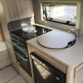 Avante 454 Kitchen