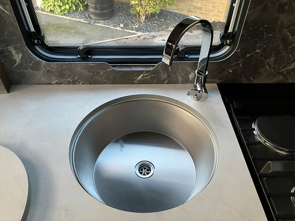 VIP 565 kitchen sink