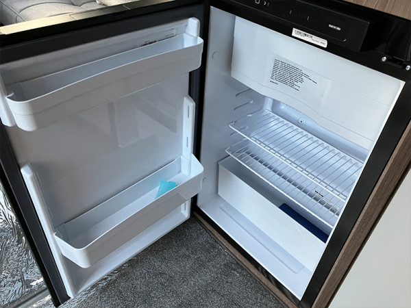 VIP 565 fridge