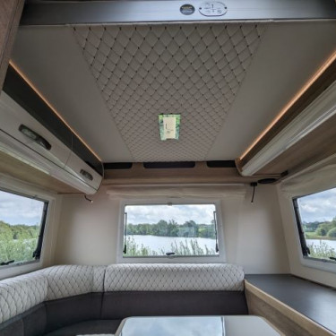Kea 80 Rear Lounge with lower bed option