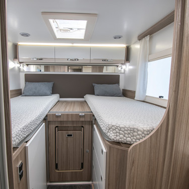 Benimar Tessoro 463 Rear Fixed Single Beds