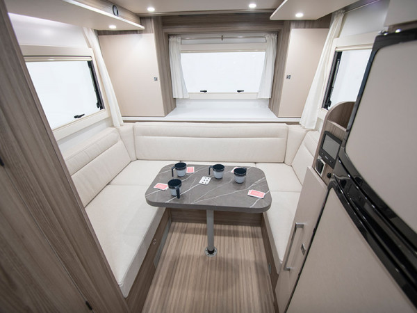 Primero 282 Rear Lounge